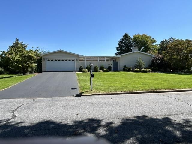 Property Photo: 36 Stonecroft Drive PA 18045