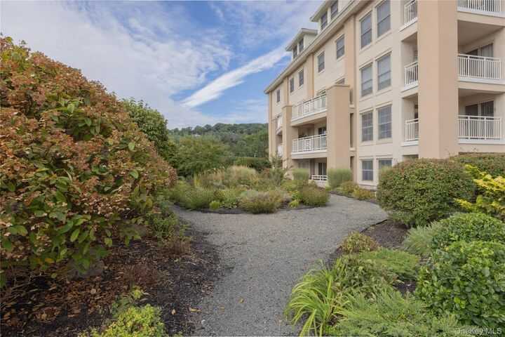 Property Photo: 113 Harbor Cove 113 NY 10968
