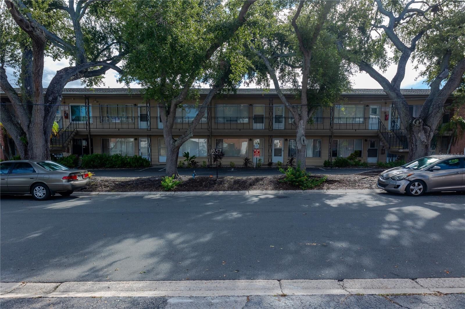 Property Photo:  1257 Drew Street 14  FL 33755 
