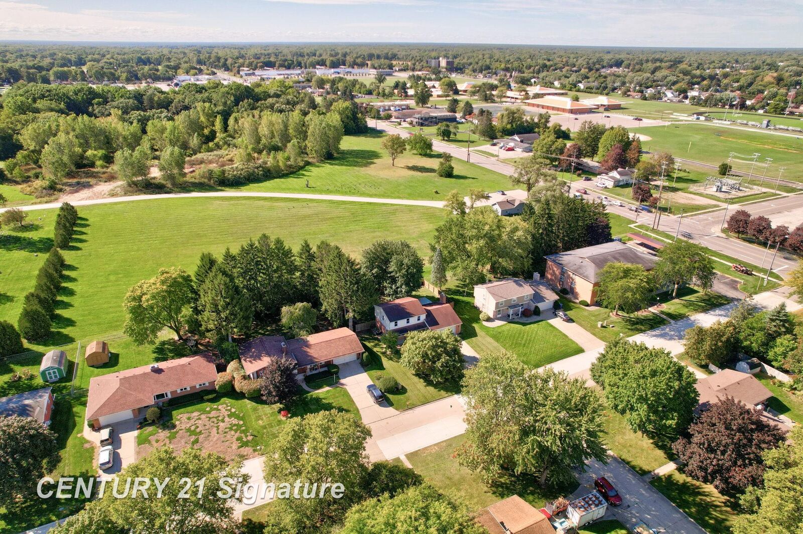 Property Photo:  4925 Century Drive  MI 48638 