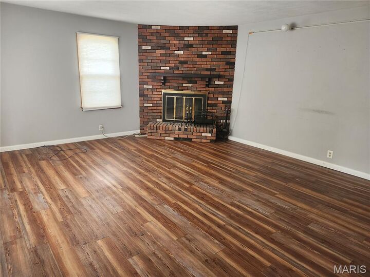 Property Photo: 410 S Oak Street MO 63084