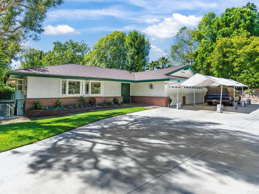 Property Photo: 33 Empty Saddle Lane CA 90274