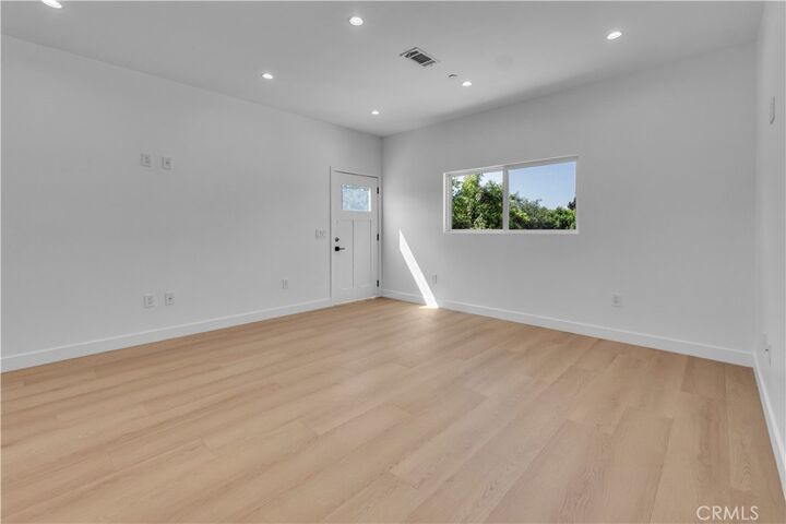 Property Photo: 4700 Kraft Avenue CA 91602