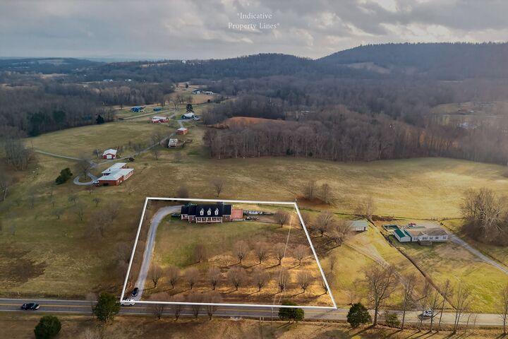 Property Photo:  9334 Short Mountain Rd  TN 37166 