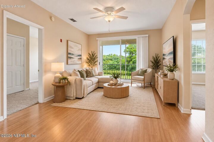 Property Photo: 10550 Baymeadows Road 913 FL 32256