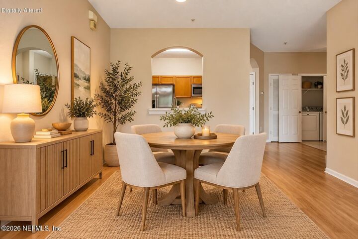 Property Photo:  10550 Baymeadows Road 913  FL 32256 
