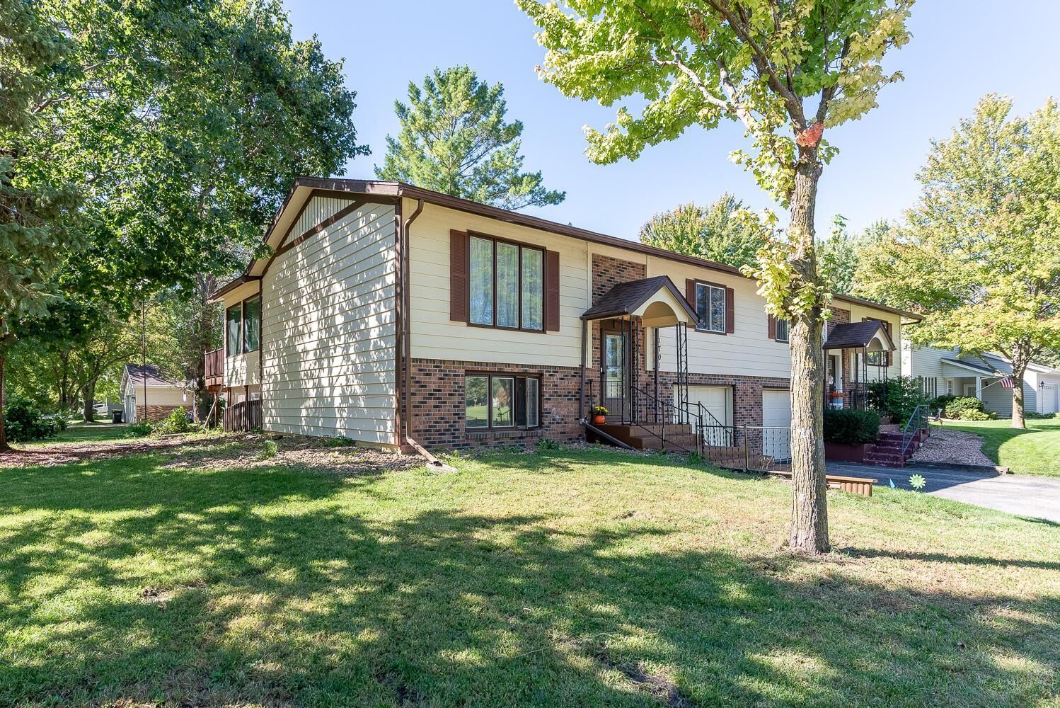 Property Photo:  1701 Quail Roost Drive  MN 56003 
