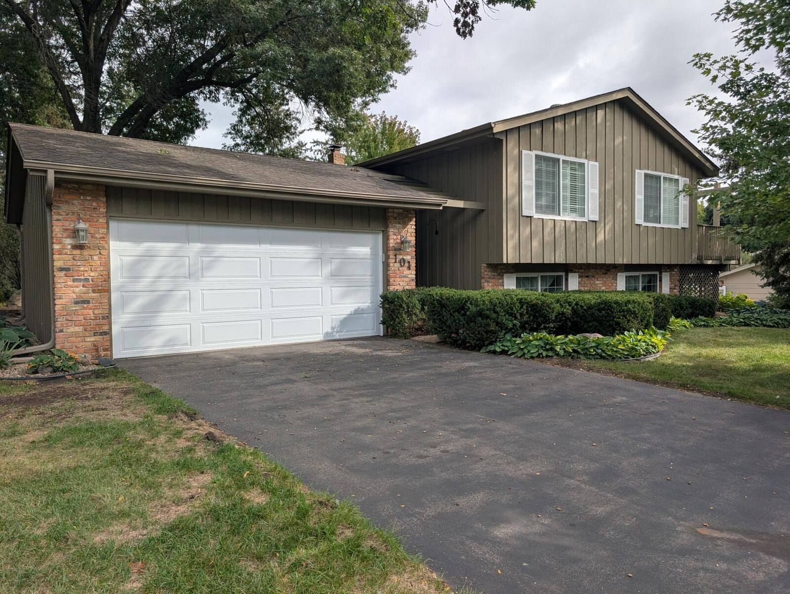 Property Photo: 104 Sweetwater Drive MN 55124