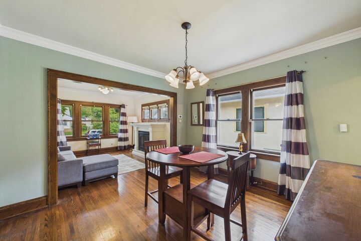 Property Photo:  4039 Russell Avenue N  MN 55412 