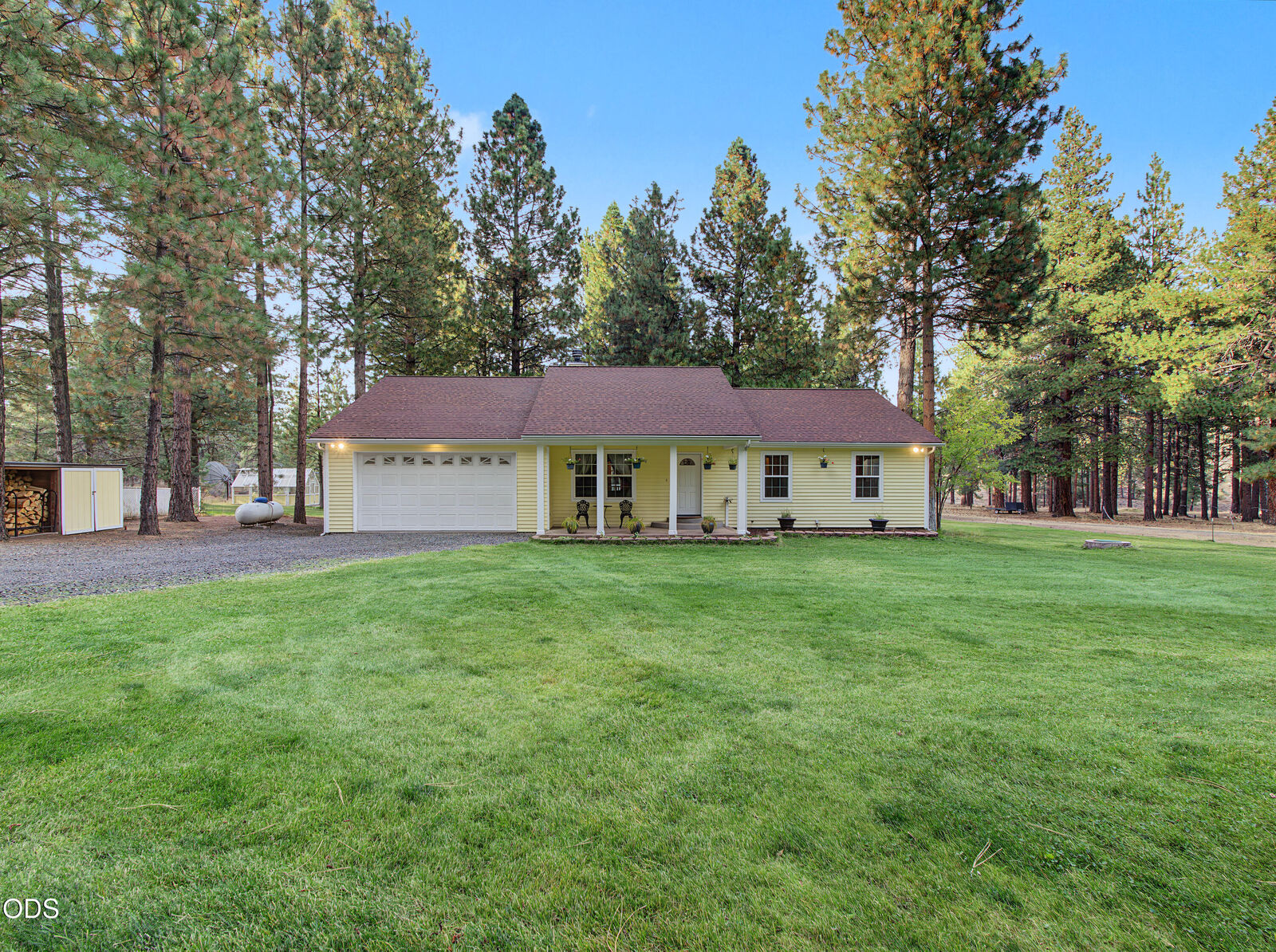 Property Photo:  12615 Overland Drive  OR 97603 