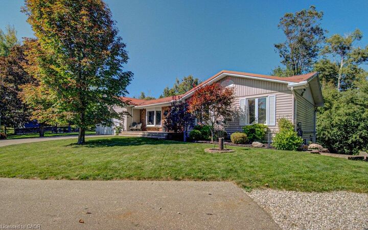 Property Photo:  108 Lake Road  ON N3C 2V4 
