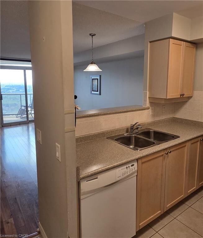 Property Photo:  700 Humberwood Boulevard 2922  ON M9W 7J4 