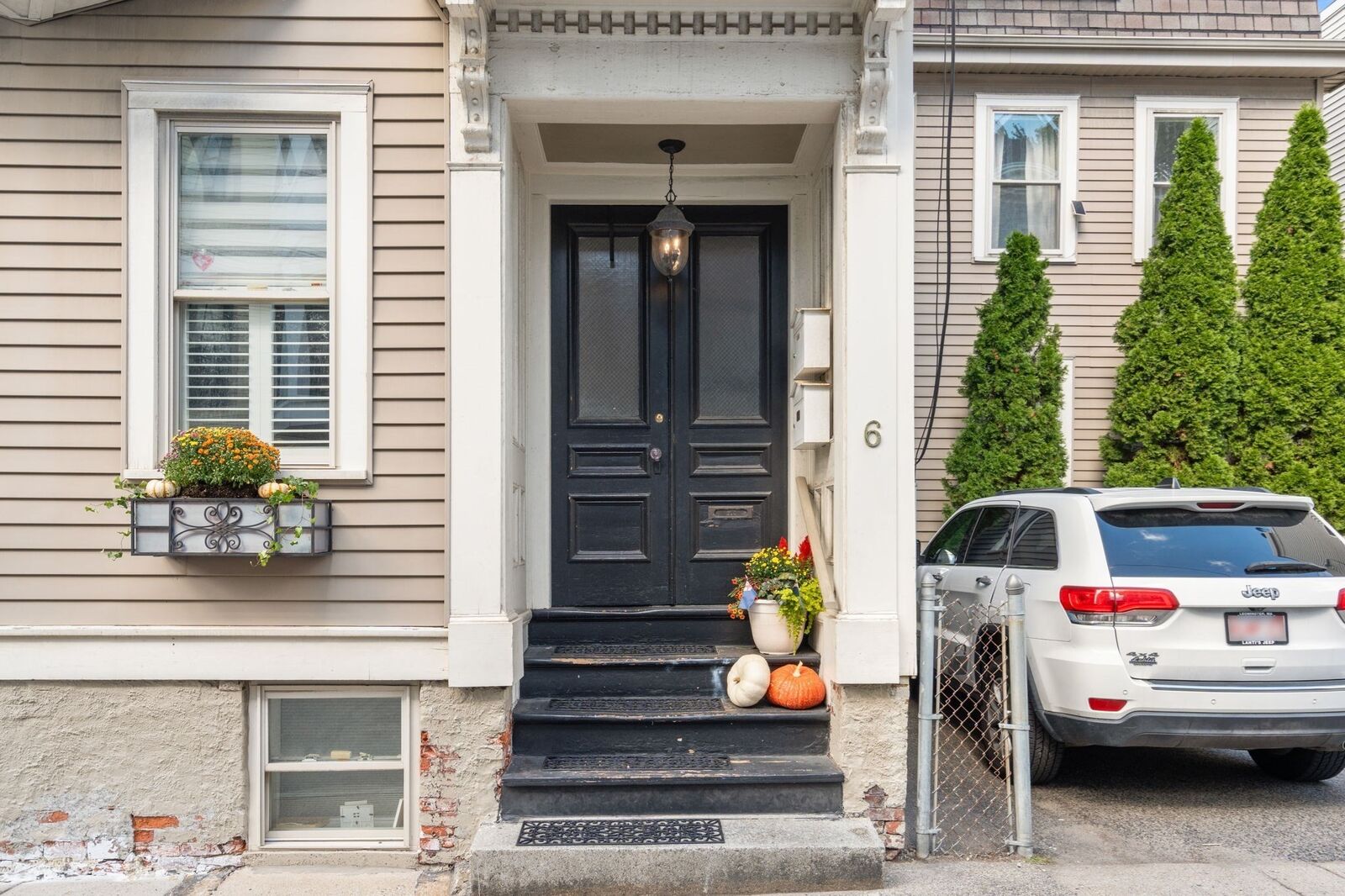 Property Photo: 6 Franklin St 2 MA 02129