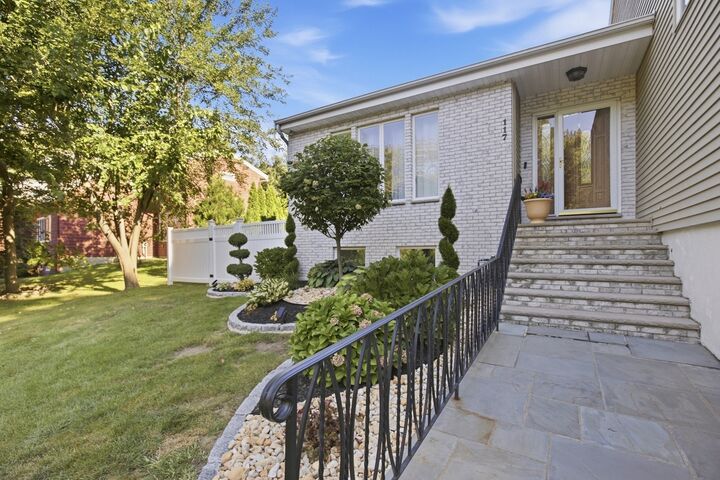 Property Photo:  117 Dayton St  MA 01923 