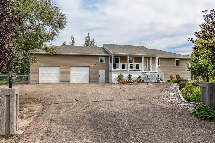 Property Photo: 526 12 Street AB T1B 0K4