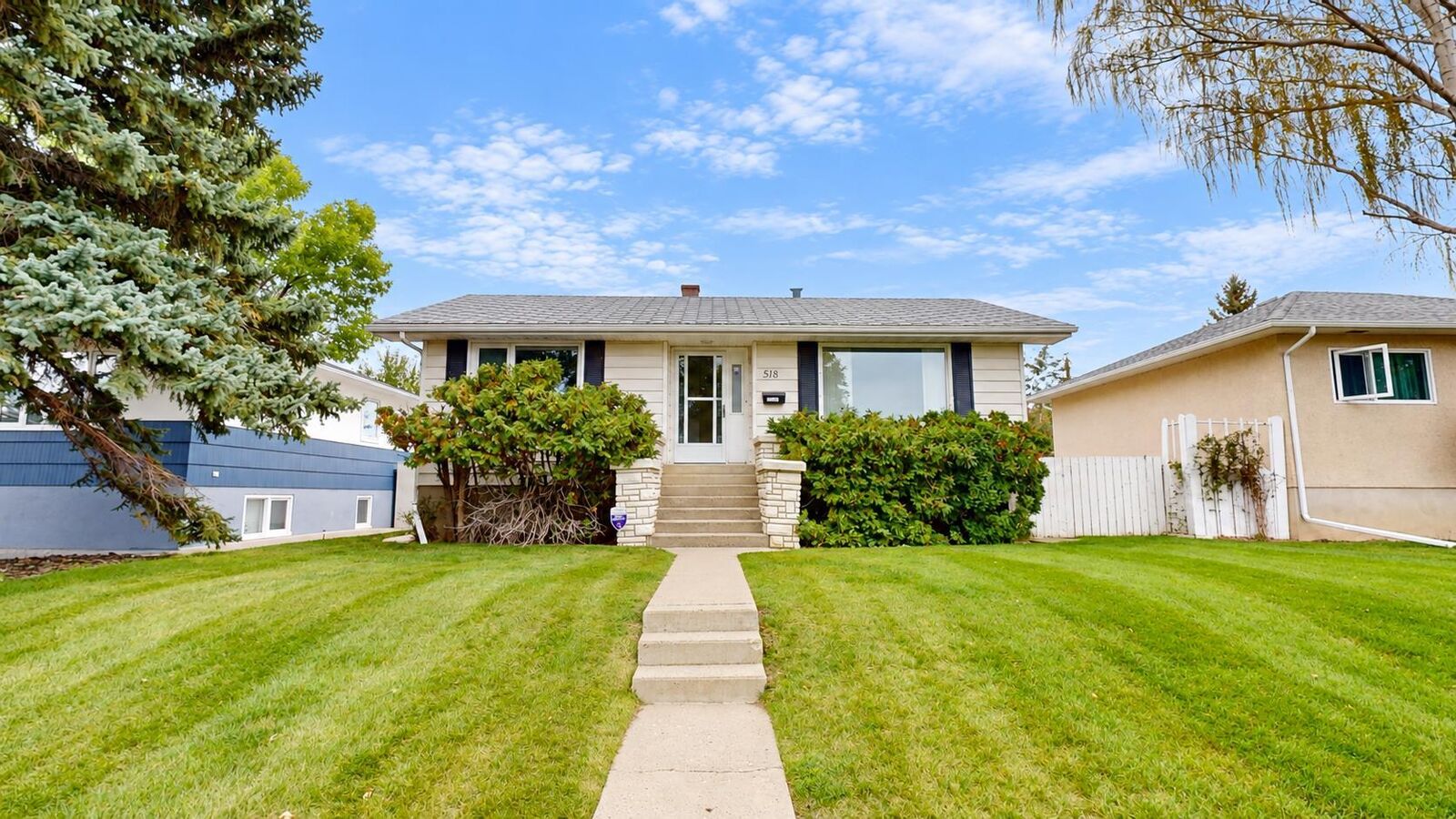 Photo de la propriété: 518 11 Street N AB T1H 2E5