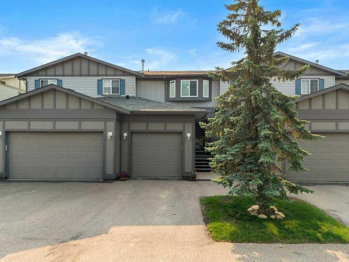 Property Photo:  720 Willowbrook Road NW 1204  AB T4B 2Y9 