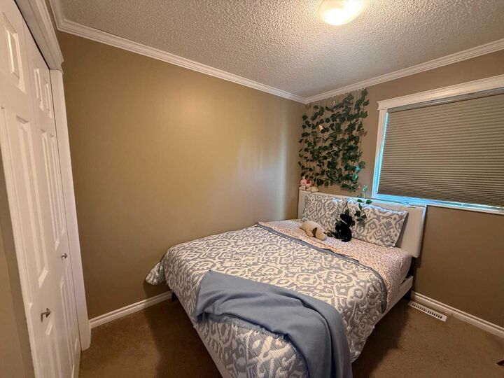 Property Photo:  5300 45 204  AB T0H 1W0 