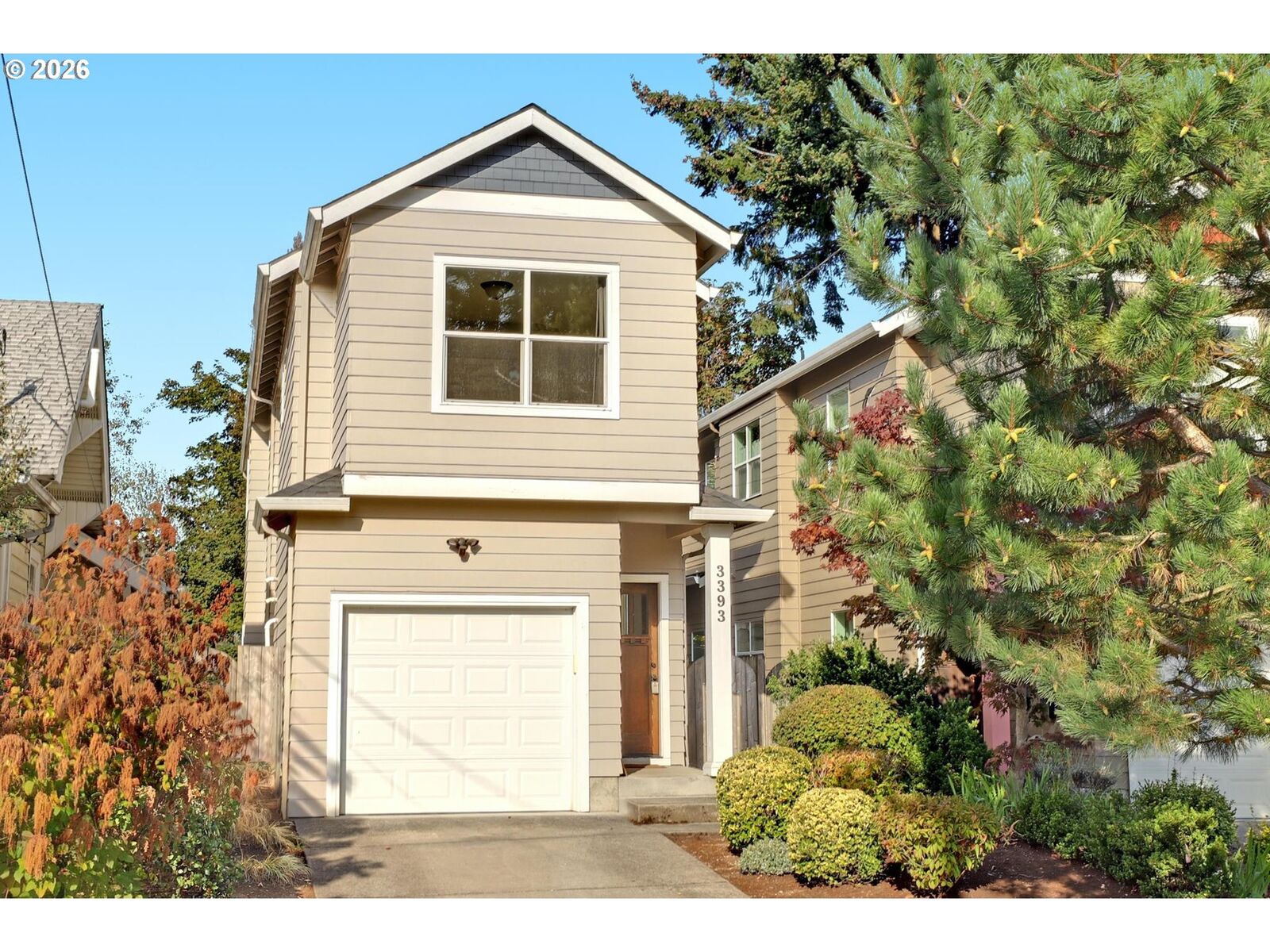 Property Photo: 3393 NE 74th Ave OR 97213
