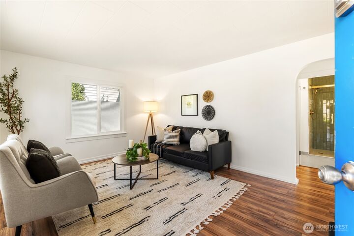 Property Photo:  2702  Nevada Street  WA 98226 