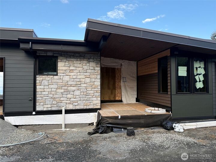 Property Photo: 19122 94th Avenue W WA 98020