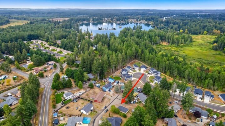 Property Photo: 10 E Cherry Park WA 98584