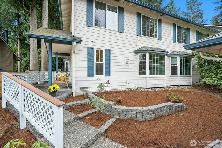 Property Photo: 13725 NE 87th Street WA 98052