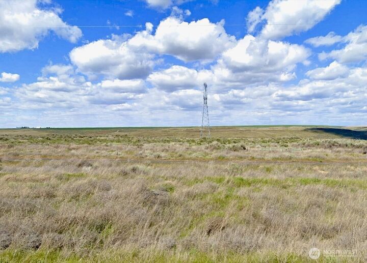 Property Photo:  4555  Wa-260  WA 99326 