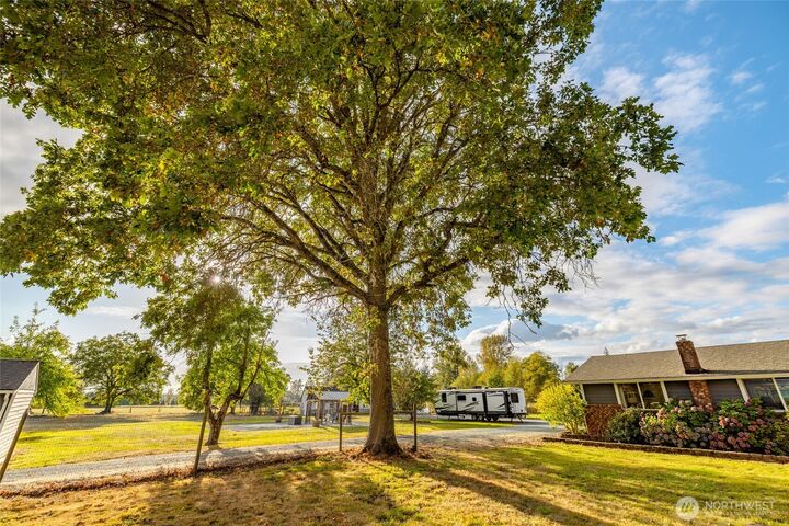Property Photo: 26417 Minkler Road WA 98284