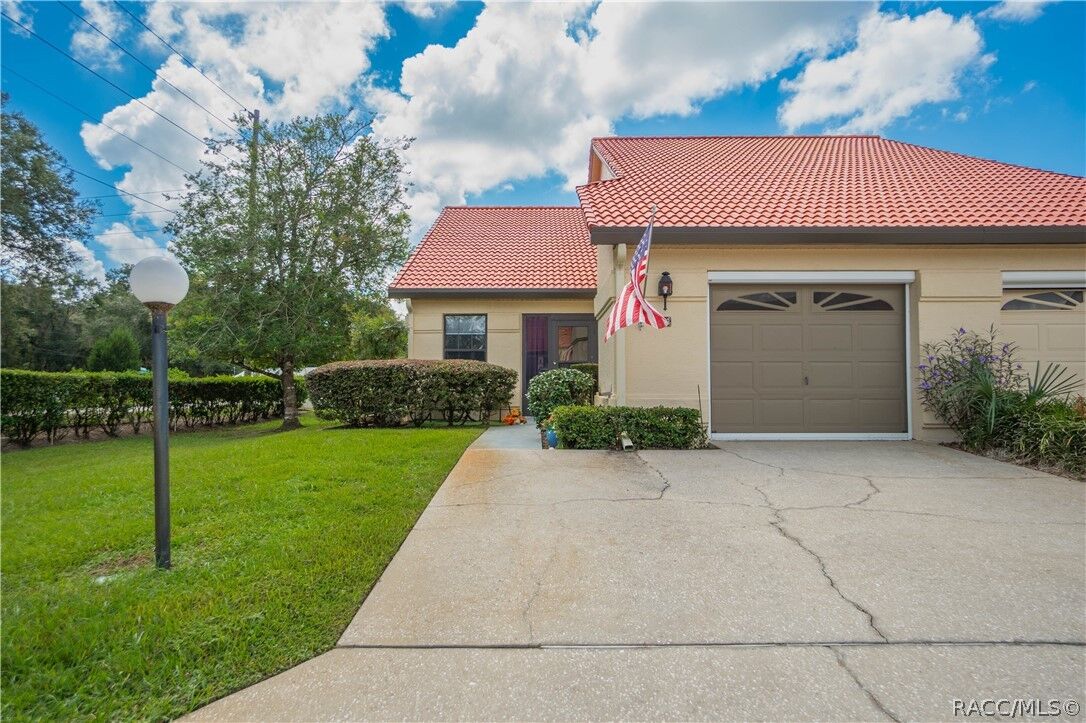 Property Photo:  2000 Forest Drive  FL 34453 