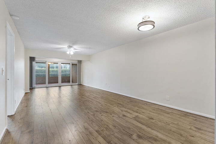 Property Photo:  1160 Mahogany Way 103  FL 33445 