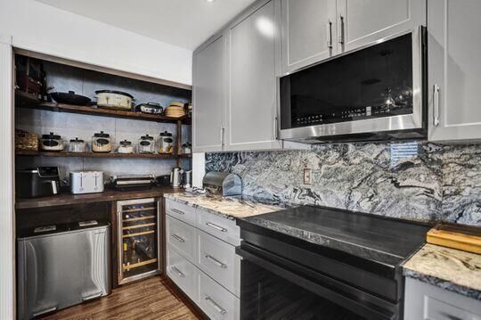 Property Photo: 3206 Turtle Cove FL 33411