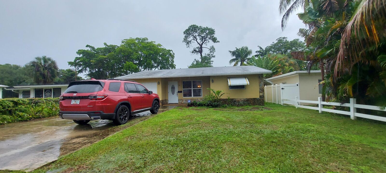 Property Photo: 108 NE 23rd Street FL 33305