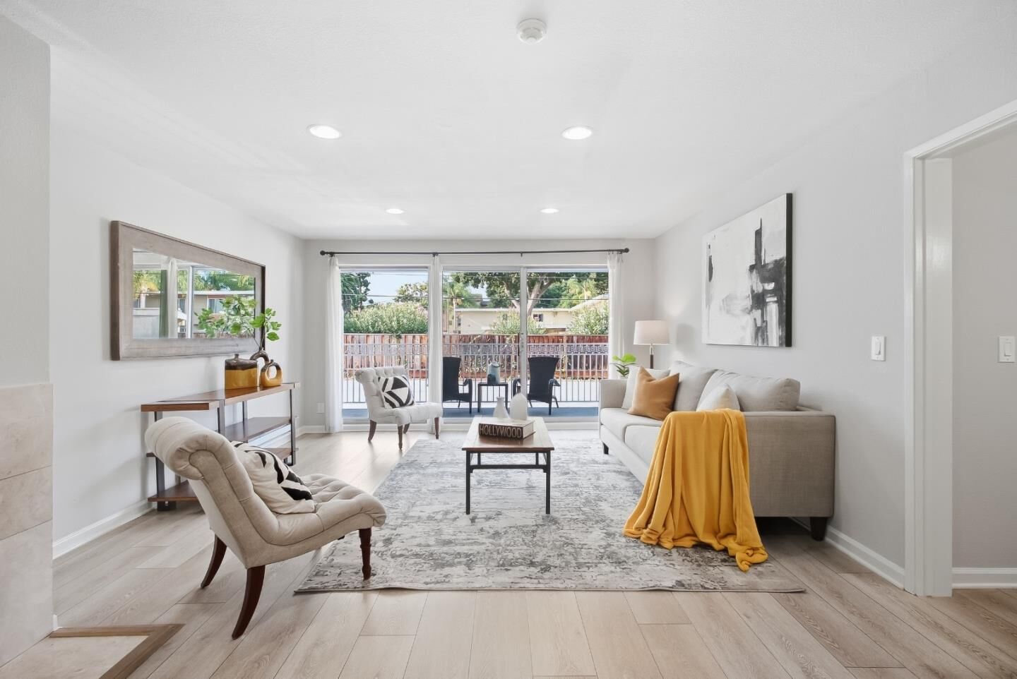 Property Photo:  1945 Mount Vernon Court 5  CA 94040 