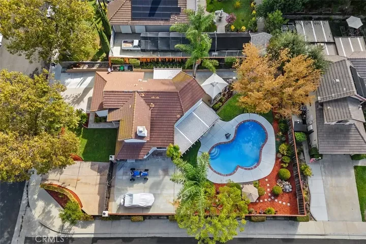 Property Photo:  29885 Avenida Cima Del Sol  CA 92591 