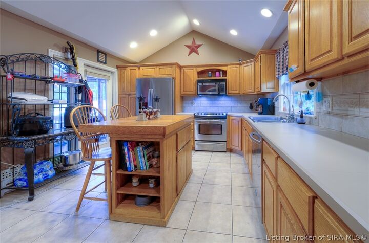 Property Photo: 1352 Slate Run Road IN 47150