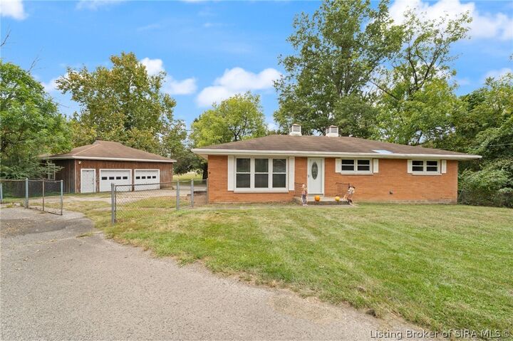 Property Photo:  614 Lynn Road  IN 47150 