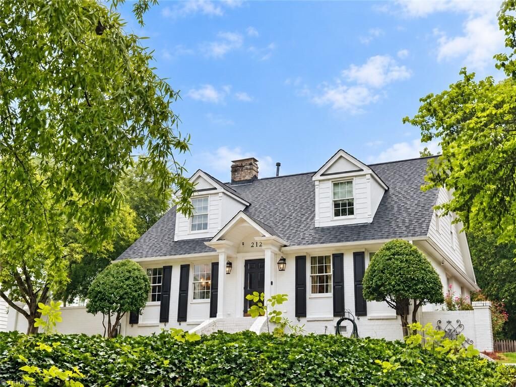 Property Photo:  212 Country Club Drive  NC 27408 