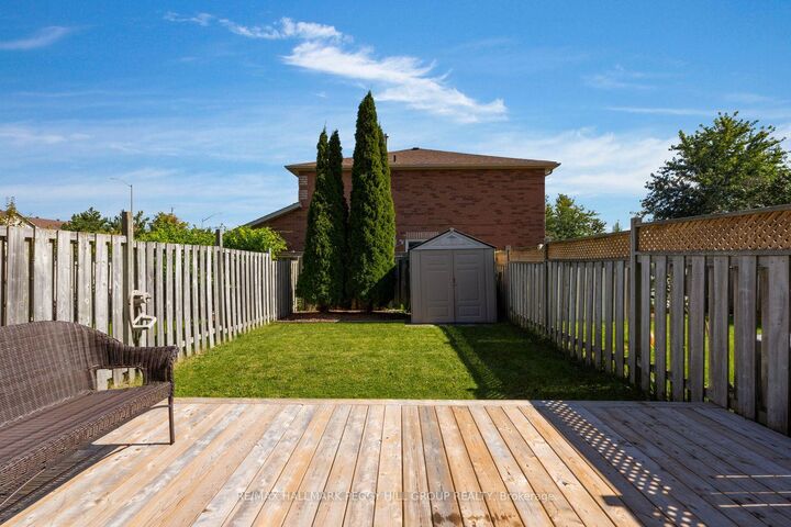 Property Photo:  11 Caribou Court  ON L4N 8N3 