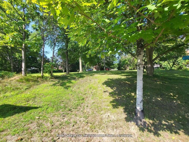 Property Photo:  58 Redfern Crescent  ON L1C 2M6 