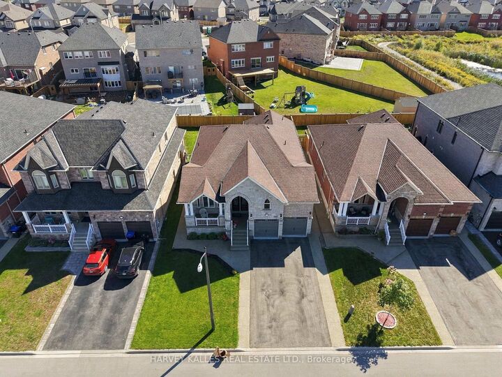 Property Photo: 1650 Rizzardo Crescent ON L9S 4W7