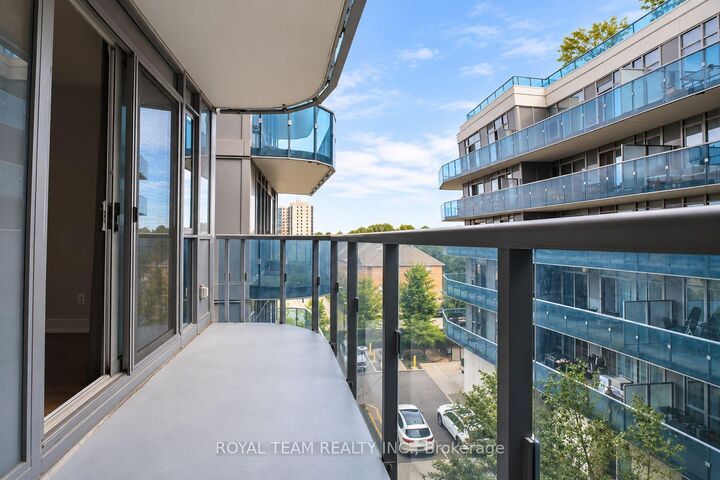 Property Photo:  9471 Yonge Street 536  ON L4C 1V4 