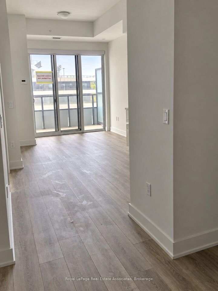 Property Photo:  20 Shore Breeze Drive 403  ON M8V 0C7 