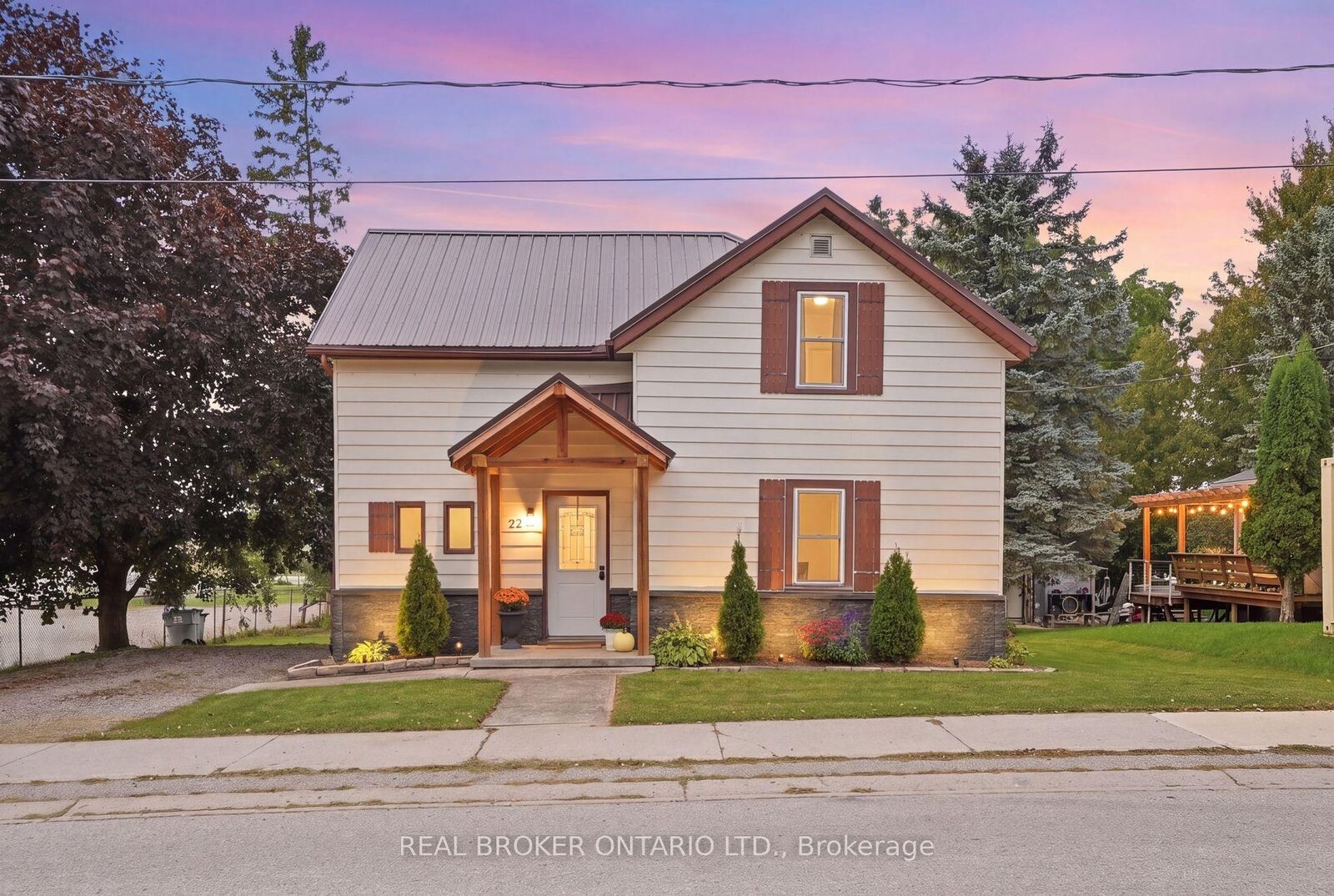 Property Photo: 22 Temperance Street ON N0K 1M0