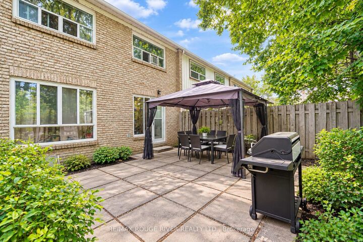 Property Photo:  9 Gosford Boulevard 3  ON M3N 2G7 