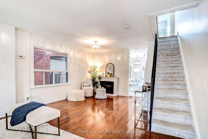 Property Photo: 105 Earlscourt Avenue ON M6E 4A8