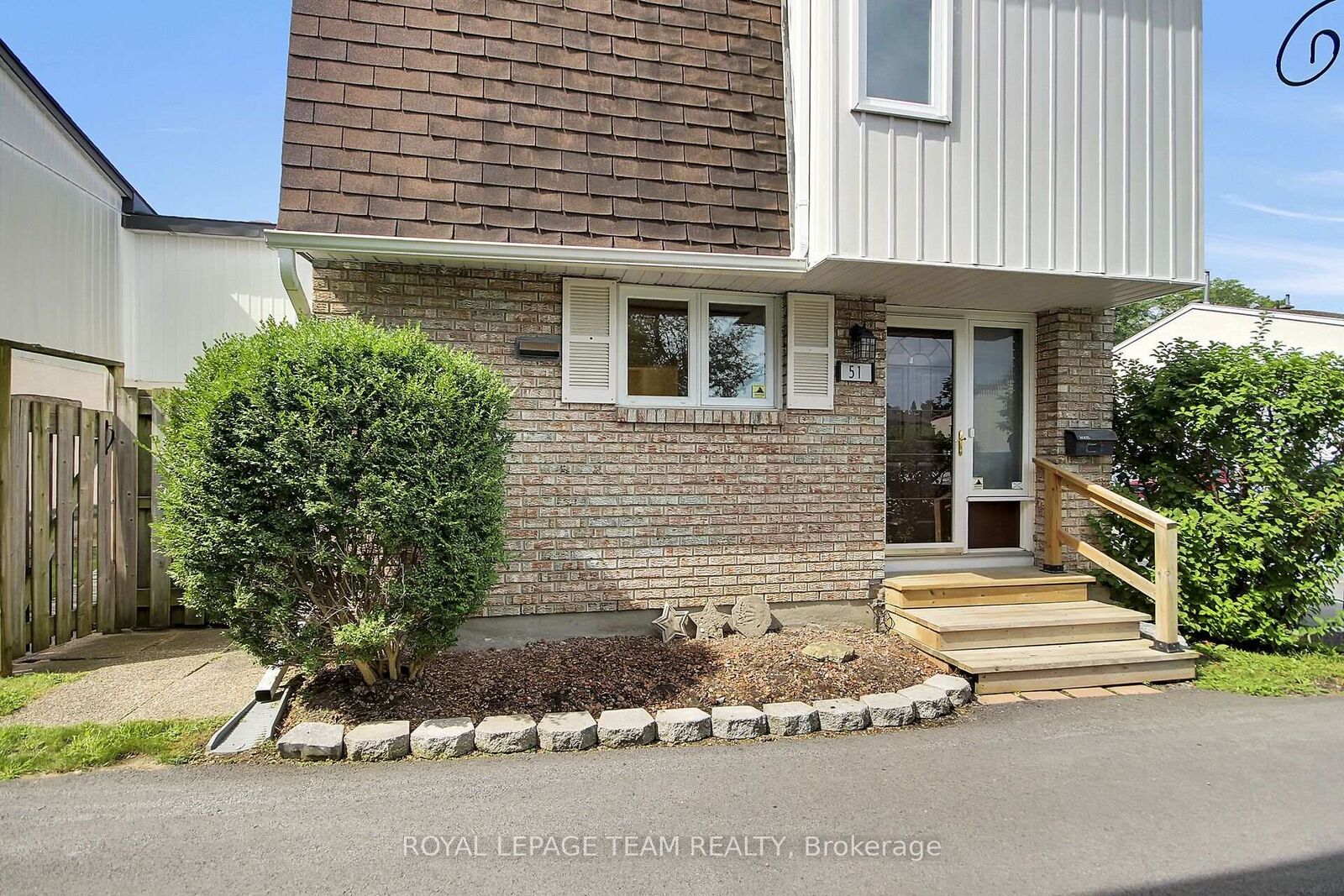 Photo de la propriété:  3240 Southgate Road 51  ON K1V 8W7 