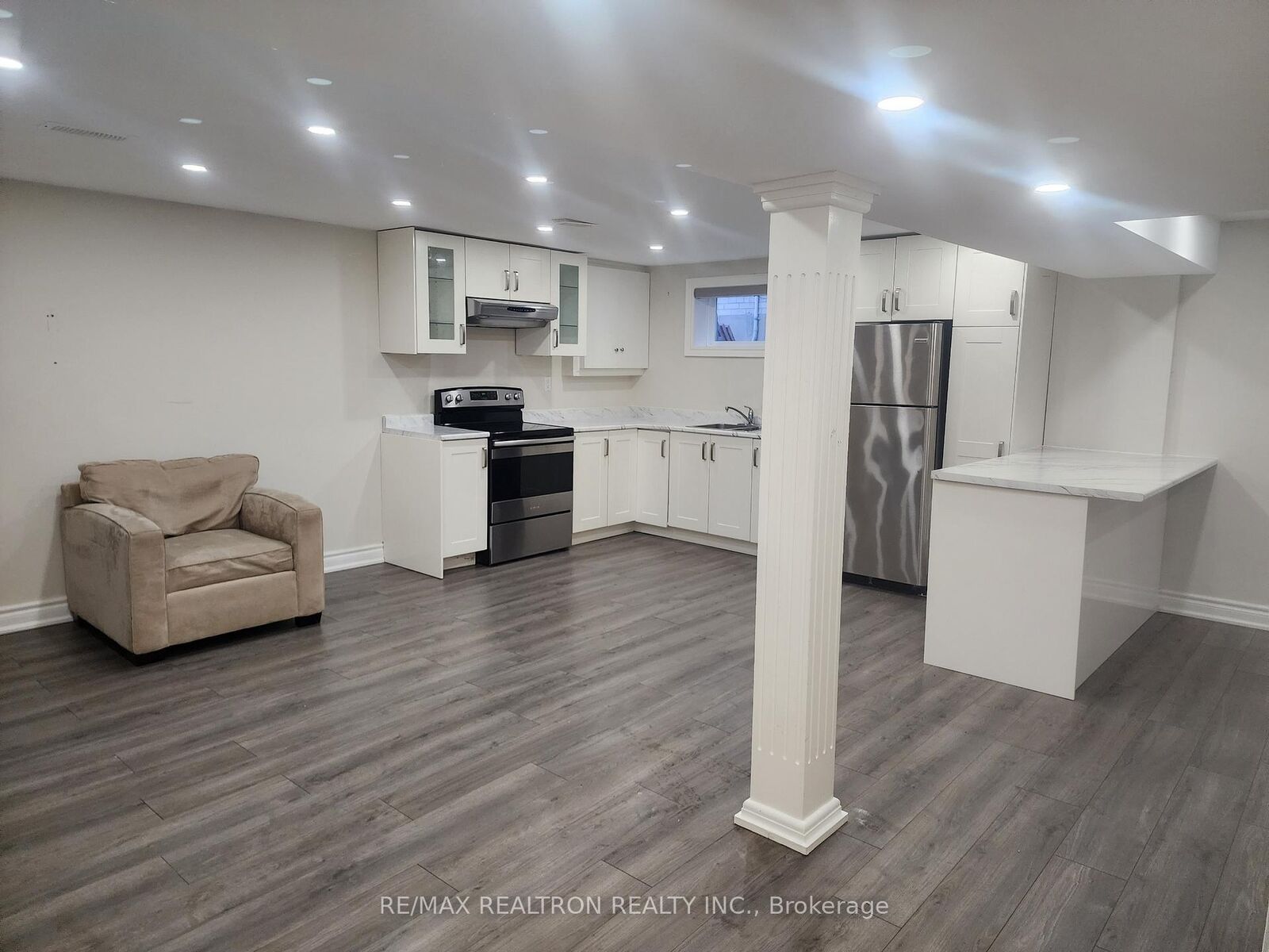 Property Photo:  426 Crosby Avenue Basement  ON L4C 2S1 