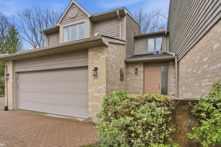 Property Photo:  1500 Richmond Street 17  ON N6G 4T8 