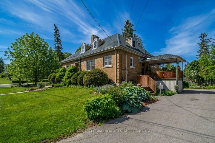 Photo de la propriété:  106 Donald Street  ON K7R 2V1 